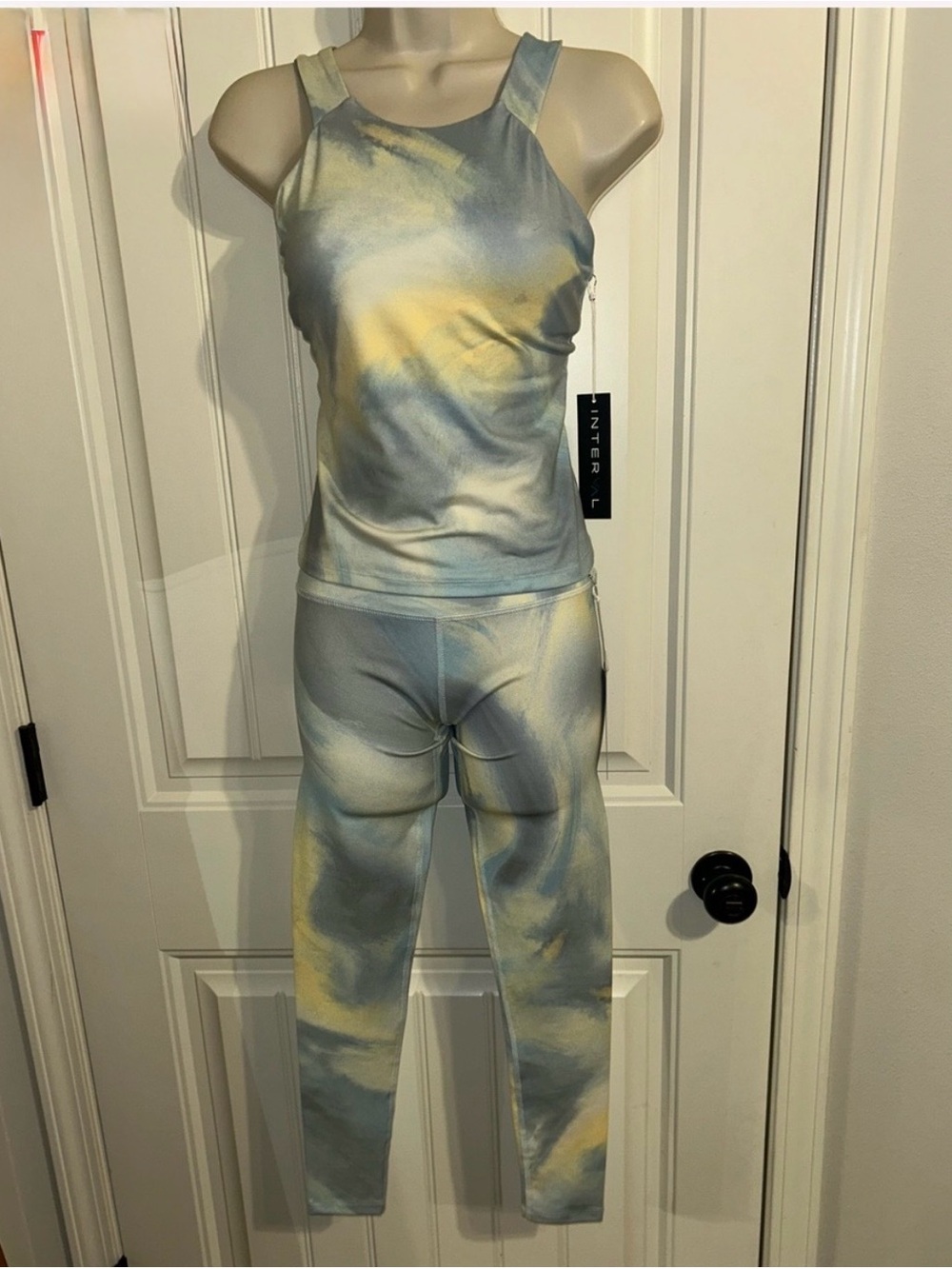 NWTInterval Athleta Blue & Yellow Tie-Dye Leggings Set